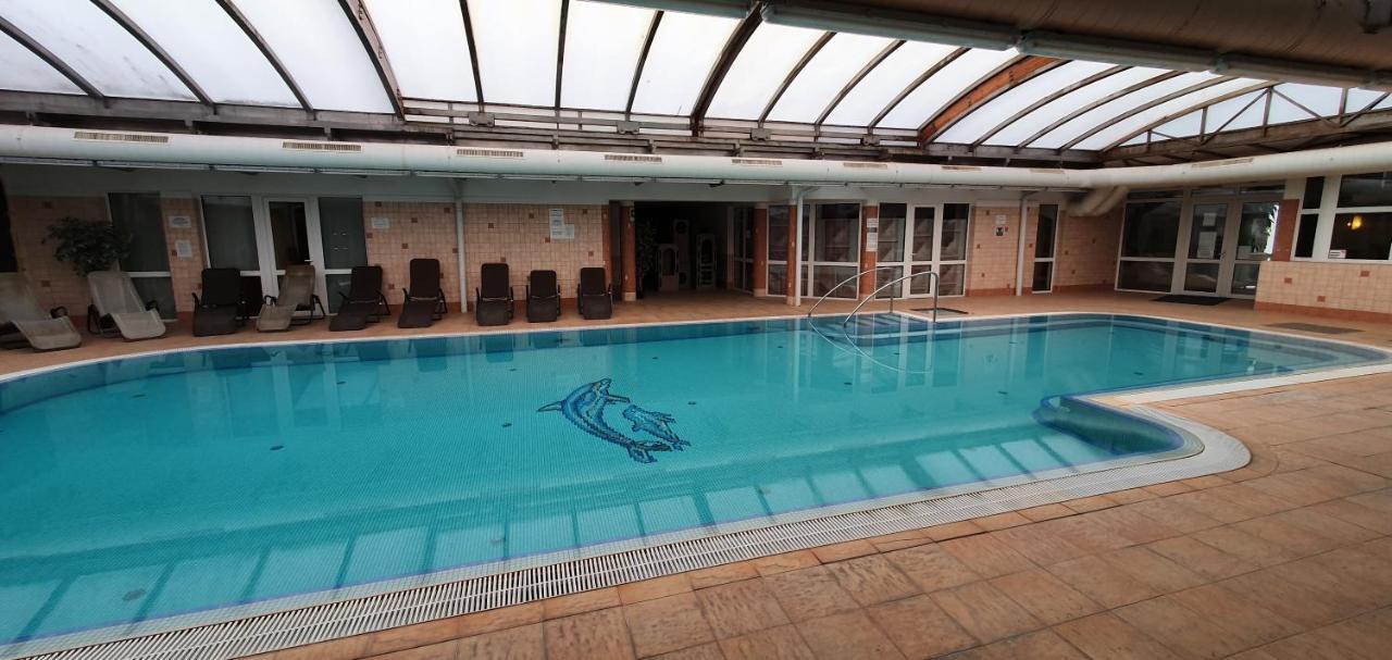 Apartamento Sunset Wellness Apartman Zalakaros Exterior foto